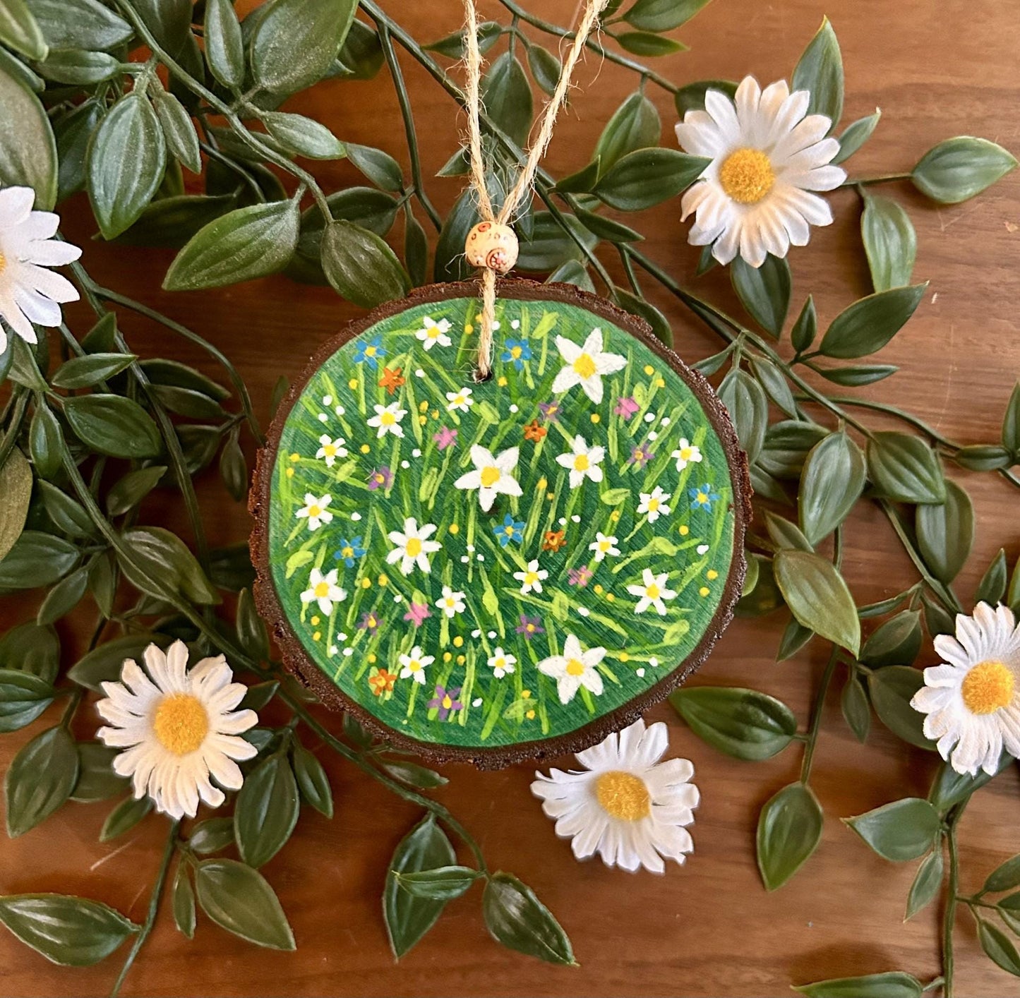 Daisy Wildflower Meadow – Hand-Painted Hanging Wood Slice | Cottagecore Spring Decor