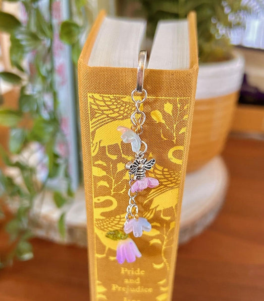 Floral Bee Charm Bookmark | Silver-Toned Alloy, Cottagecore Book Accessory