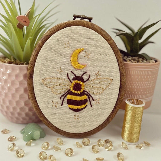 PDF Embroidery Pattern – Luna Bee with Crescent Moon | Celestial Nature Hoop Art