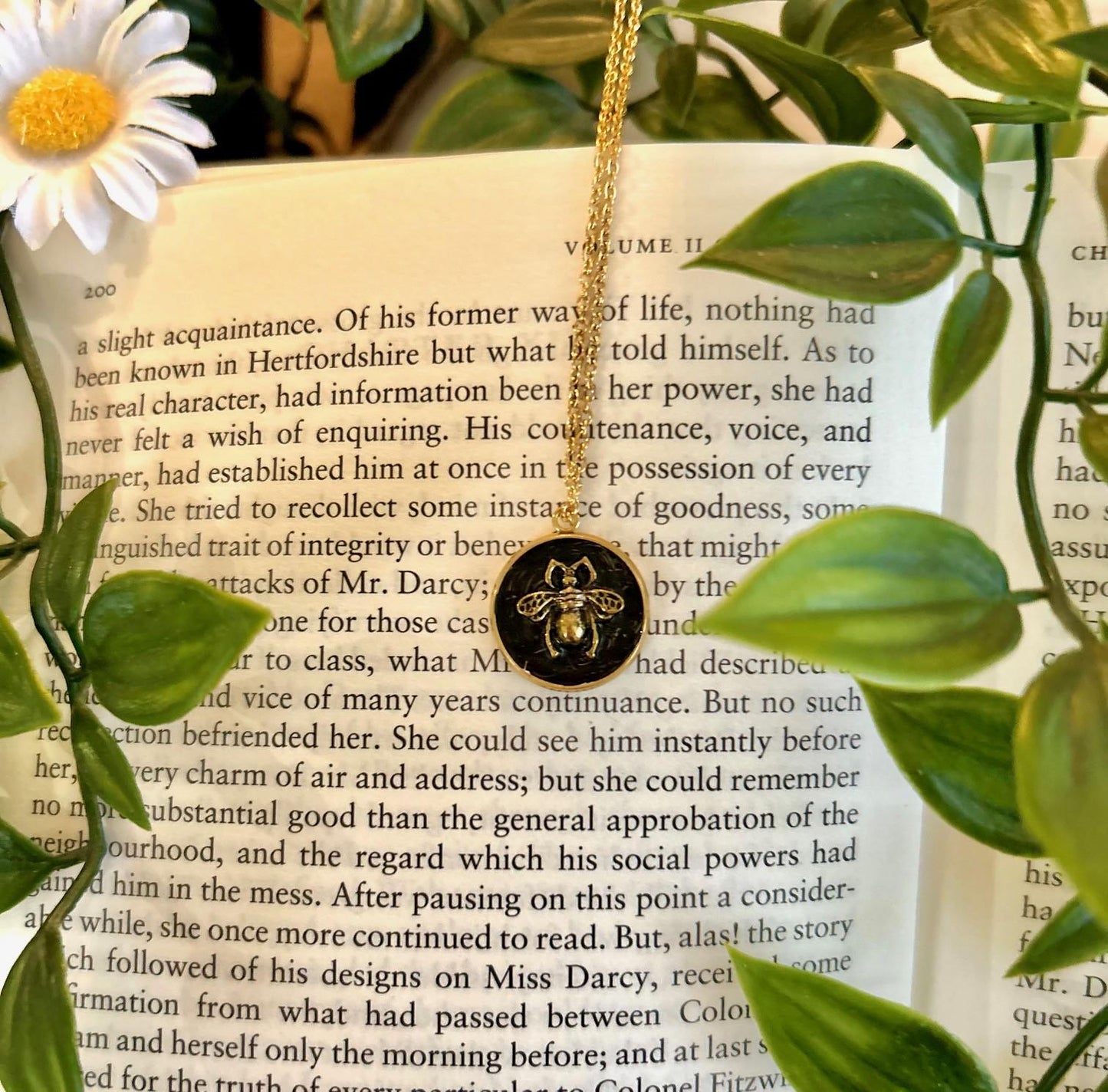 Celestial Bee Necklace – Black & Gold Oval Pendant with Moon & Bee Charm | Witchy Cottagecore Jewellery