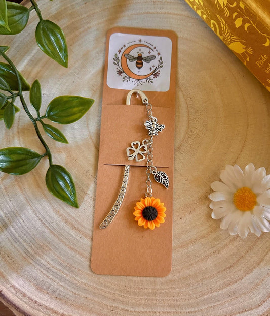 Bee Sunflower Charm Bookmark | Floral Nature Lucky Clover Book Accessory, Cottagecore Style