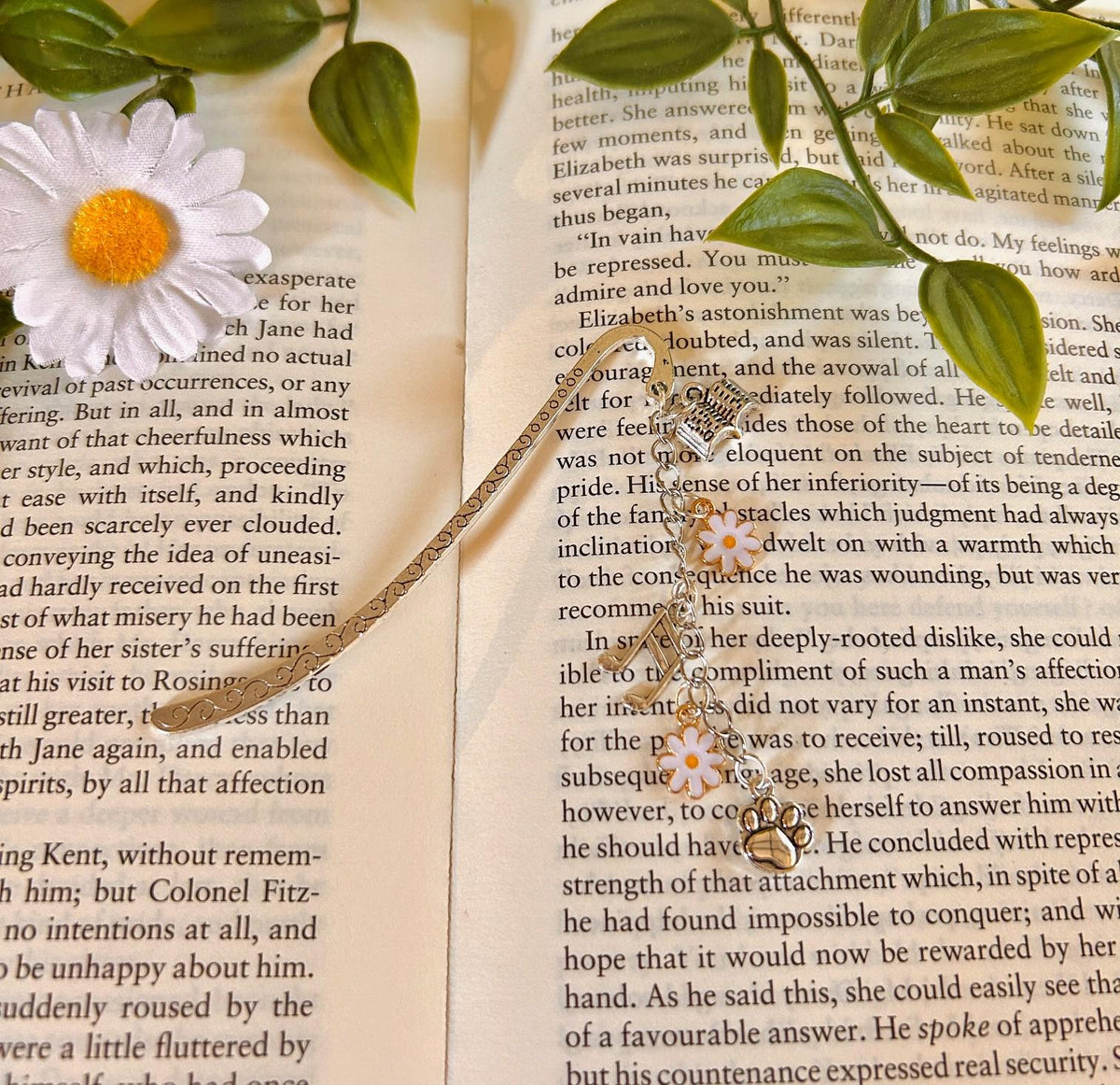 Book Paw Music Note Daisy Charm Bookmark | Metallic Reader Accessory Gift