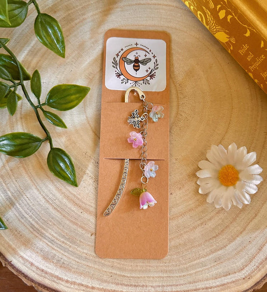 Floral Bee Charm Bookmark | Silver-Toned Alloy, Cottagecore Book Accessory