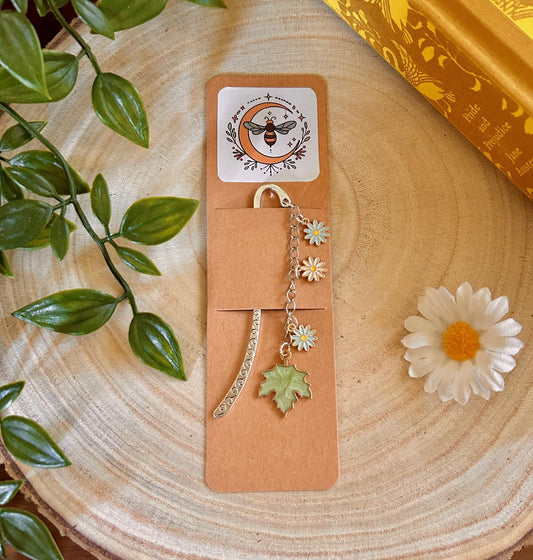 Daisy Leaf Charm Metallic Bookmark | Silver-Toned Metal Cottagecore Floral Book Accessory