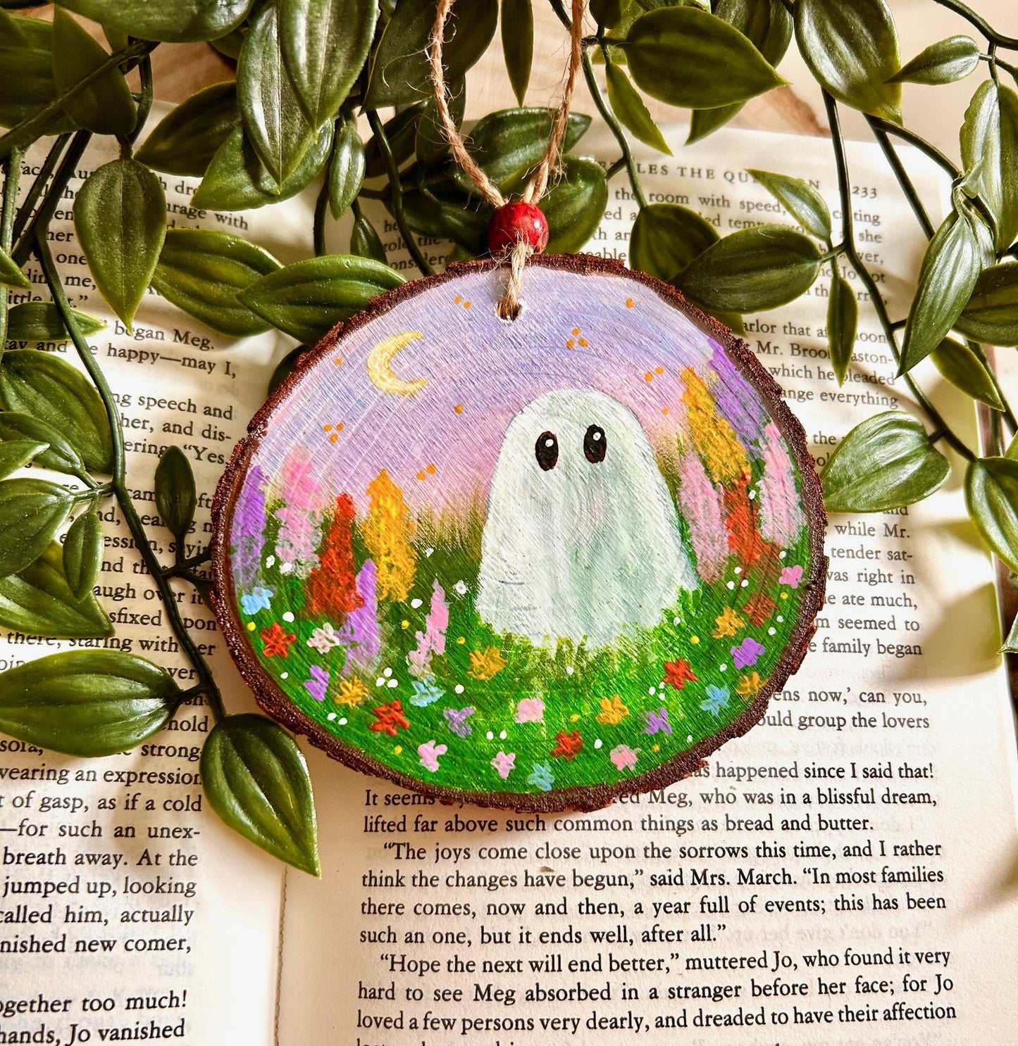 Hand Painted Wooden Ghost Ornament – Cosy Floral Halloween Decor | Whimsical Ghost in Wild Flower Meadow | Pastel Autumn Wood Slice Art