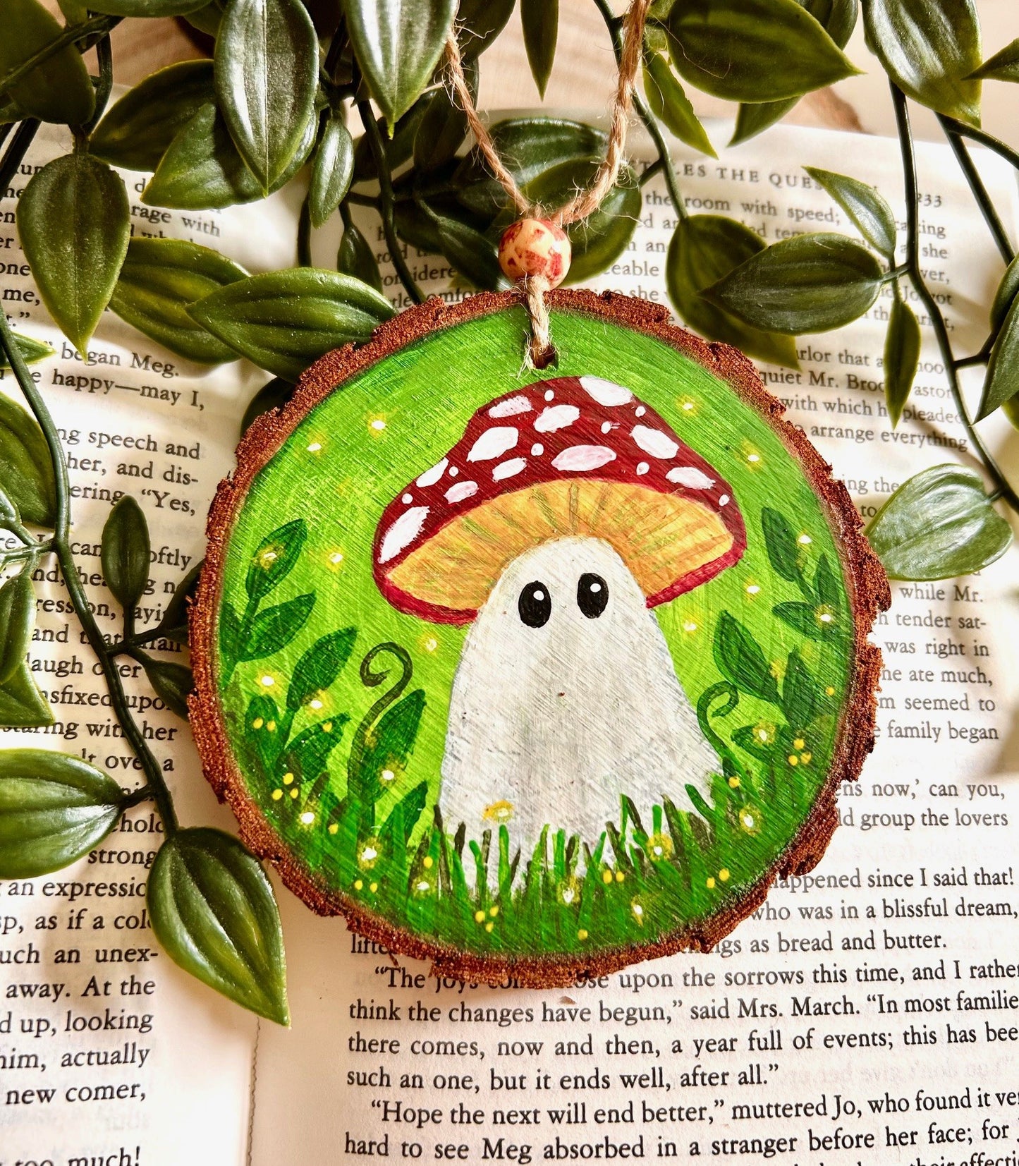 Hand Painted Wooden Ghost Ornament – Mushroom Forest Halloween Decor | Whimsical Ghost with Toadstool Hat | Cosy Autumn Wood Slice Art